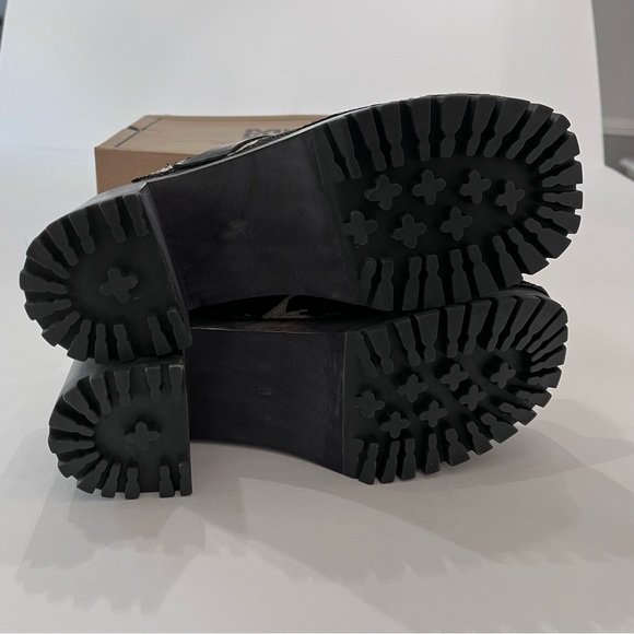 MIA Cow Print Clogs 🐄 Karlie Open Back Leather Women’s NEW IN BOX - Picture 5 of 10